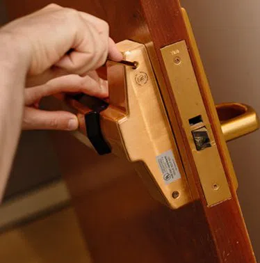 Berkeley California Locksmith Berkeley, CA 510-964-3239 Berkeley California Locksmith Berkeley, CA 510-964-3239 - 20a-new-locks-installation